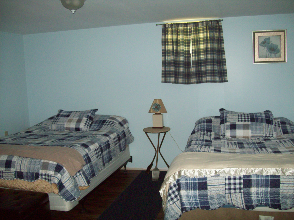 Maine, 2 Bedrooms Bedrooms, ,3 BathroomsBathrooms,Waterfront Camp/House,Active,1018