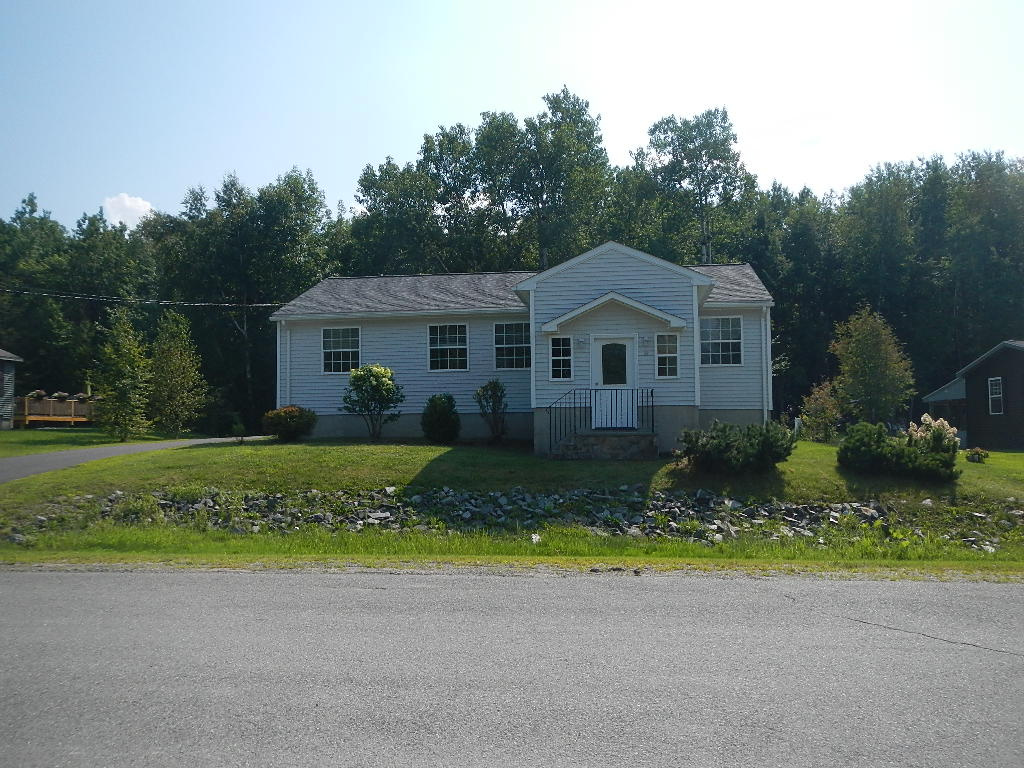 Maine, 3 Bedrooms Bedrooms, 7 Rooms Rooms,2 BathroomsBathrooms,House,Active,1025