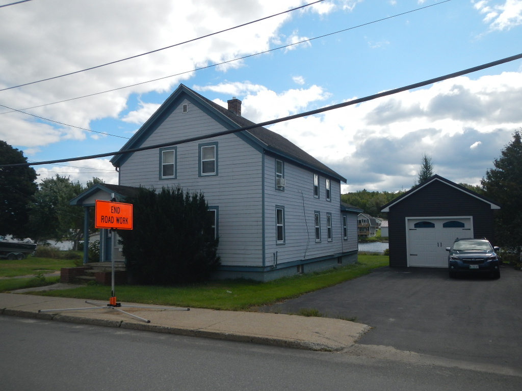 11 Lake St, Lincoln, Maine 04457, 4 Bedrooms Bedrooms, 11 Rooms Rooms,1 BathroomBathrooms,Waterfront Camp/House,Active,Lake,1000